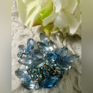 Vintage Sky Blue Rhinestone Flower Brooch